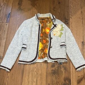 Cream Tweed Cropped Blazer with Floral Appliqué